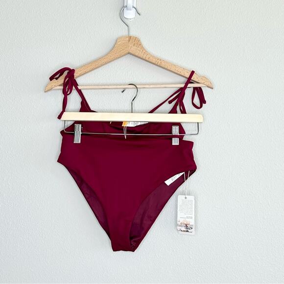 Agua Bendita Genoveva Leva Top & Safire Leva Bottom Burgundy Swimsuit Medium - Picture 3 of 7